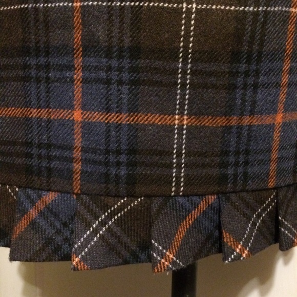 CAbi Skirt 6 Wool Blend Plaid Ruffle Brown Multi - Picture 3 of 8
